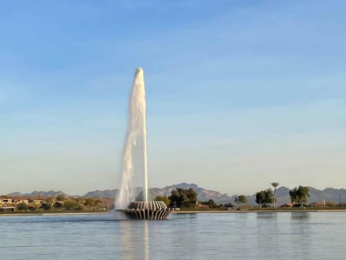 Fountain Hills Casa | Stylish and Prestigious - 2 Bed, 2 Bath On The Avenue