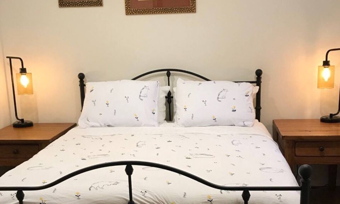 Ann Arbor Apartamento | Stylish, Ann Arbor 1 Bedroom + Breakfast