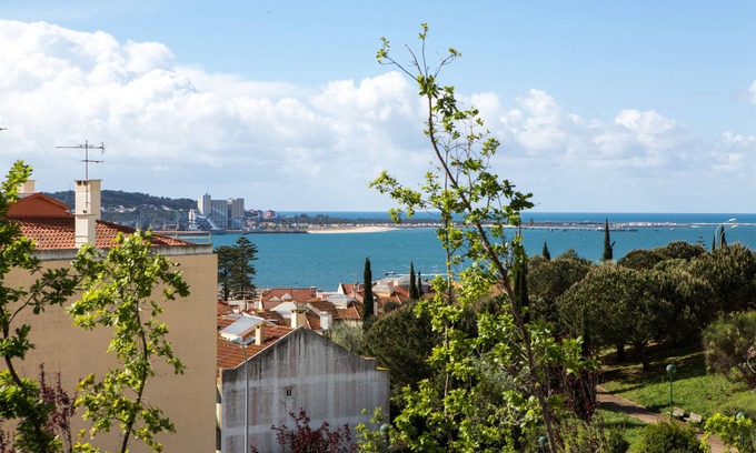 Alges Apartamento | Elegante apartamento entre Lisboa y Caiscais