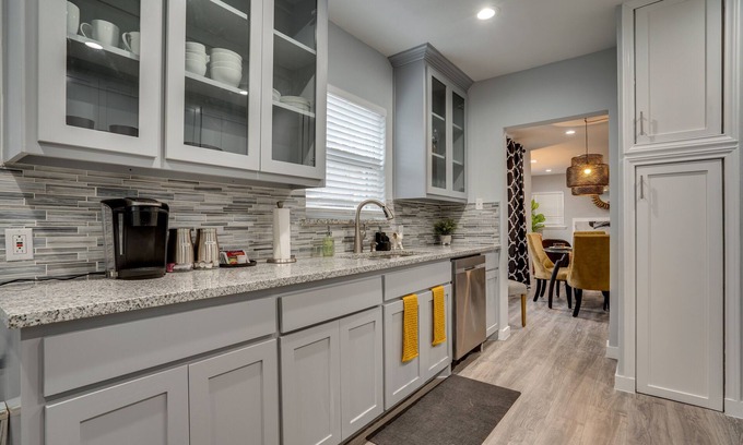 Oak Cliff Casa | Stylish Bungalow near Bishop Art by RelaxSTR