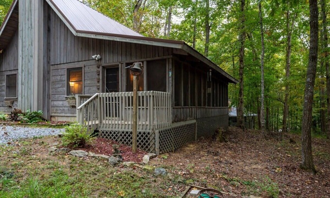 Gatlinburg - Pigeon Forge Cabina | Stylish Cabin Near Pigeon Forge