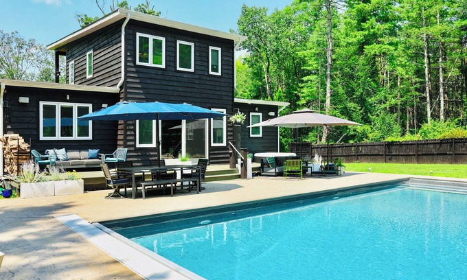 Mount Tremper Casa | Stylish Catskills Retreat - Heated Pool, Hot Tub, Fenced Yard, Dogs OK