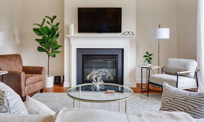 Cary Casa | Stylish & Centrally Located Home