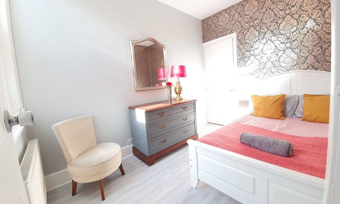 Luton Casa | Cómoda casa de 3 camas en Luton