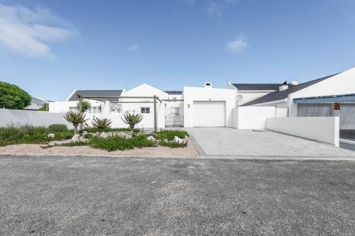 Paternoster Casa | Stylish Coastal Retreat in Paternoster