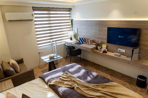 Jaypee Greens Apartamento | Stylish & Comfortable Studio near Expo Center Greater Noida opposite Metro