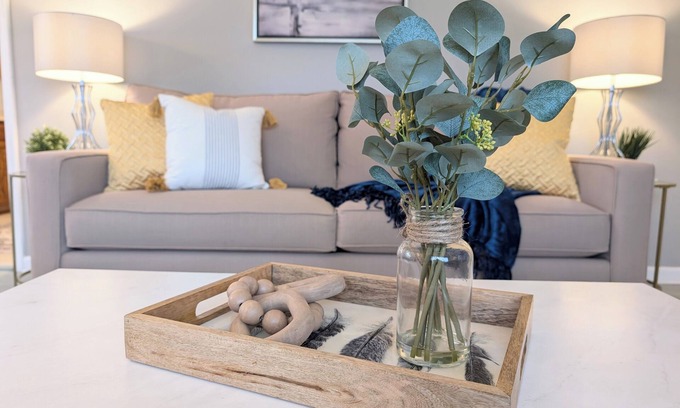 Plymouth Casa | Stylish, comfy 3 bed retreat steps from DTP