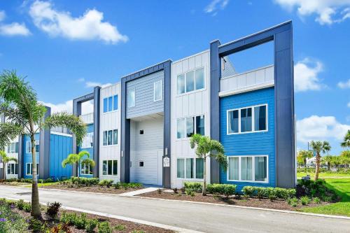 Reunion Apartamento | Stylish Condo With Foosball Table Near Disney With Resort & Waterpark Access - B4-216
