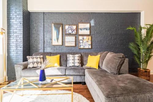 Near South Side Apartamento | Stylish Cozy 3BR 420 Friendly Apartment with Gym Near McCormick Place, Grant Park and Soldier Field