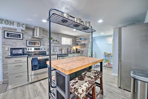 Michigan Park Apartamento | Stylish DC Studio about 5 Mi to National Mall!