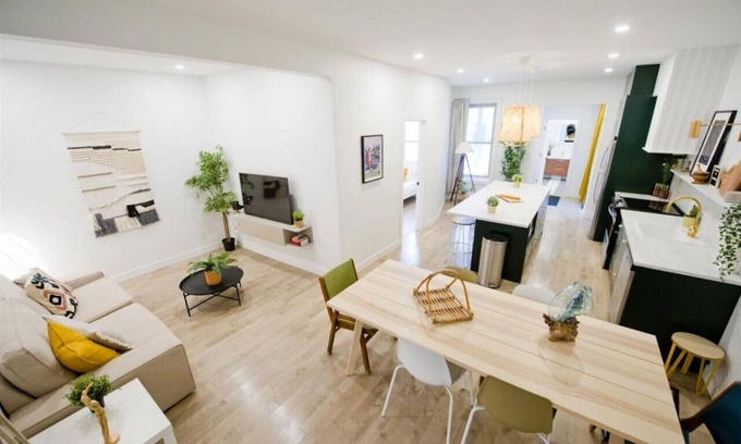 Sainte-Marie Apartamento | Stylish Designer Apartment Steps from the Métro