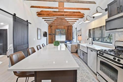 North Park City Casa | Stylish Downtown 2BD Walk to Chairlifts