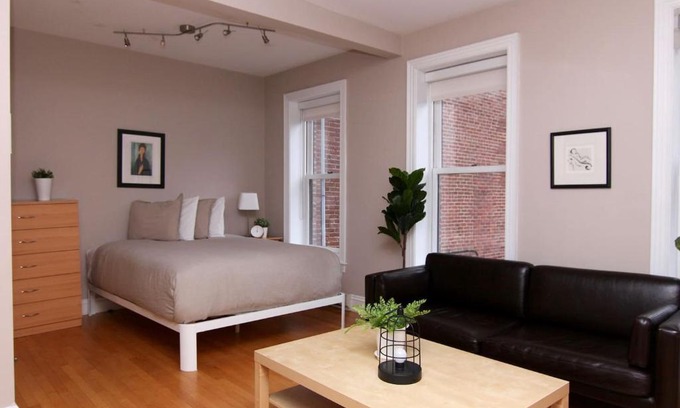 Columbus Apartamento | Stylish Downtown Studio in the SouthEnd, C.Ave# 2