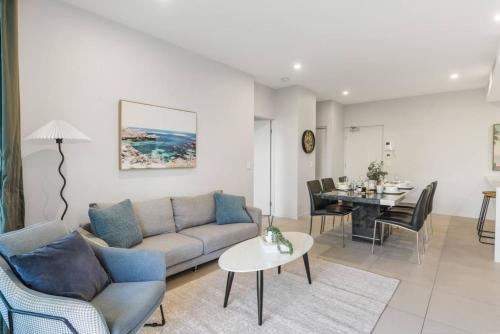 Macgregor Apartamento | Stylish Escape 2 Ensuites plus Balcony near Shops