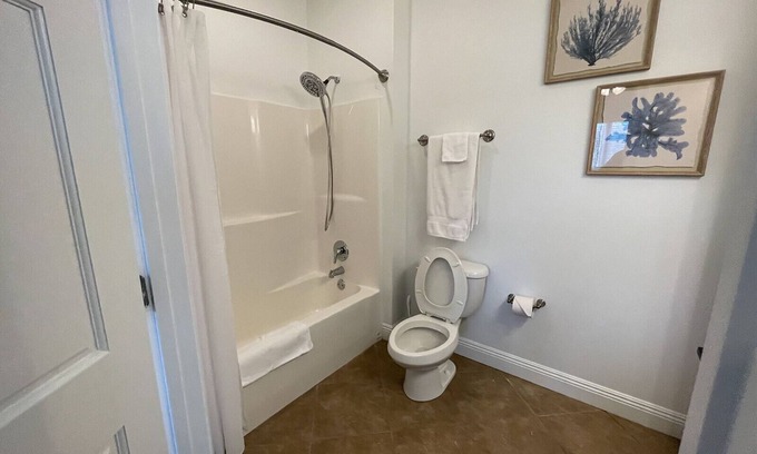 Kreole Apartamento | Stylish & Functional Dual Apartments in Moss Point