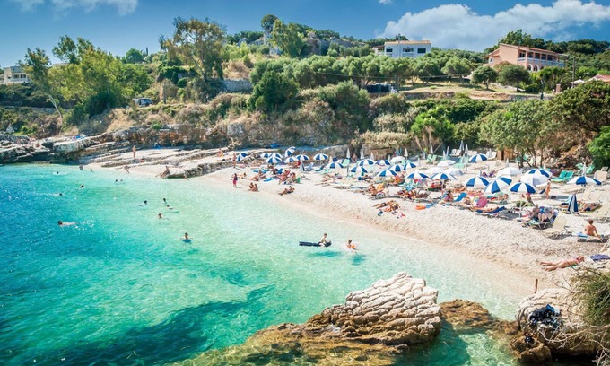 Kassiopi Apartamento | Stylish Gound Floor Two Bedroom Flat in Kassiopi With Breakfast