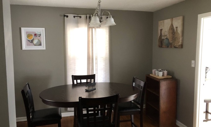 Albany Casa | Stylish Home awaits your stay