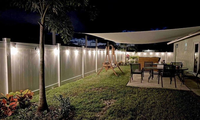 Jupiter Casa | Stylish home close to beaches and restaurants