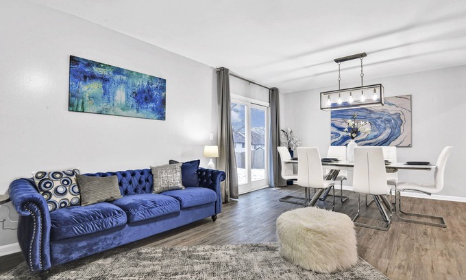 Mission Casa | 🔷Luxury Home Corner Lot🔷Full Kitchen🔷Backyard🔷BBQ🔷10min➡️DT🔷Google Fiber🔷