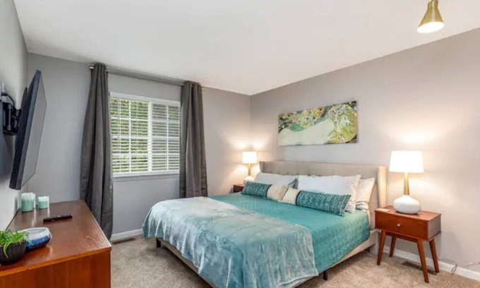 Rochester Casa | Stylish Home in Downtown Rochester