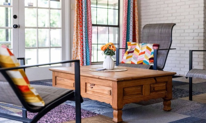 Reservoir Casa | Stylish home in Little Rock
