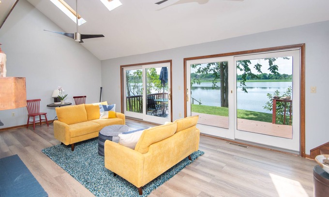 Bethlehem Casa | Stylish Home on the Choptank River (with Tidal Beach)