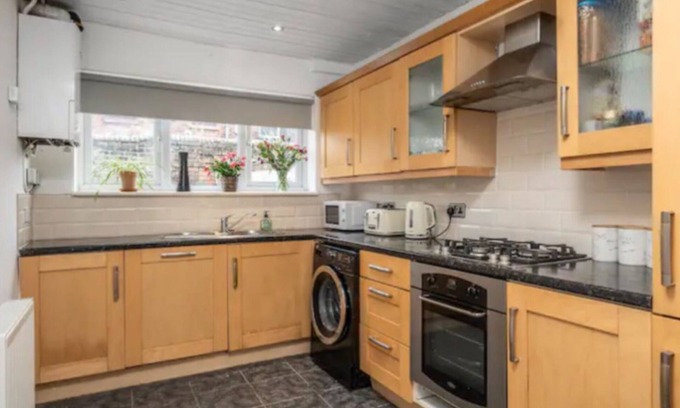 Thatto Heath Casa | Stylish Home Retreat on Outskirts of Liverpool
