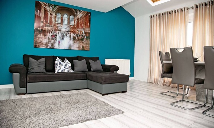 Stanford-le-Hope Apartamento | Stylish home with private garden