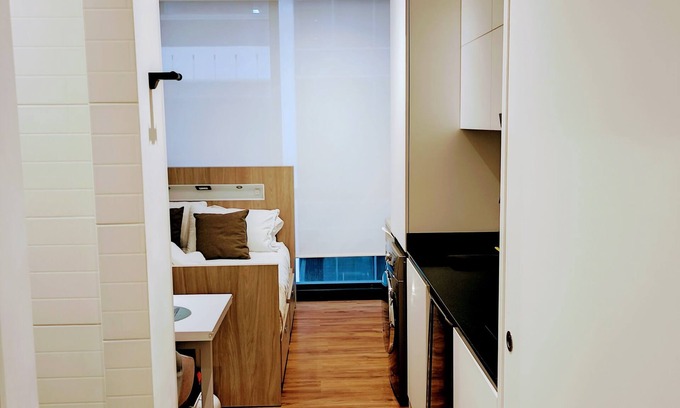 Chico Norte III Apartamento | Stylish loft in Bogota. Modern amenities, smart lock, 24-hour surveillance.