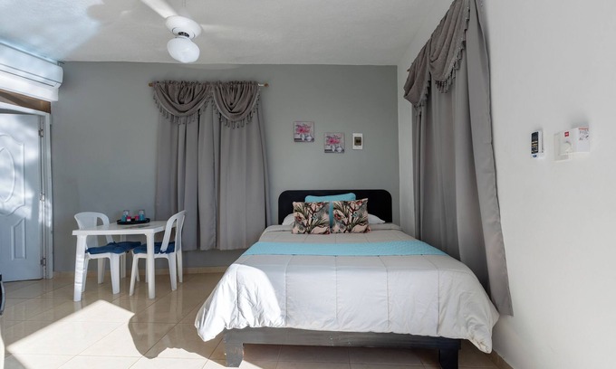 Samana Hotel | Stylish loft in the city/ Wi-fi / Jacuzzi