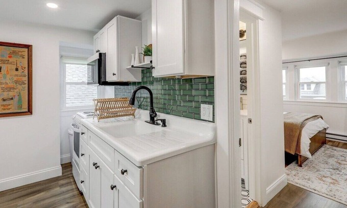 Ephrata Apartamento | Stylish & Modern 1BR|Free Parking★Great Location!
