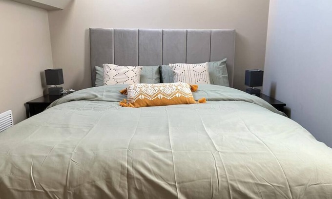 Wallasey Apartamento | Stylish Modern Apartment lovely River Views