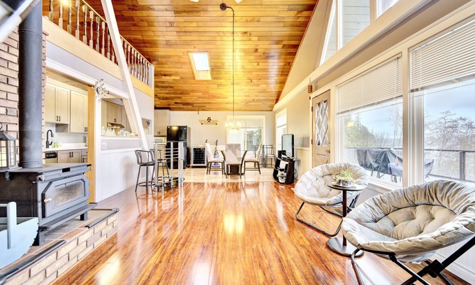 Camano Island Cabina | Stylish & Modern Cabin Retreat on Puget Sound!