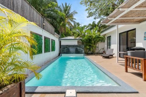 Potrero Casa | Stylish Modern Home with a Tranquil Outdoor Oasis, Spacious Open Floor Plan, and Private Swimming Pool