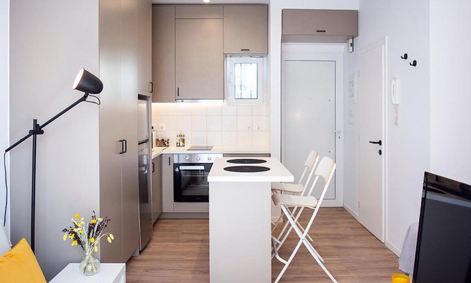 Chalcis Apartamento | Stylish Modern Studio, Chalkida centre, seaside