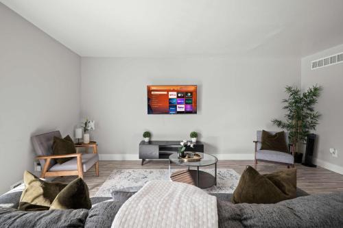 Rochester Apartamento | Stylish & Modern Unit Prime Location & Comfort
