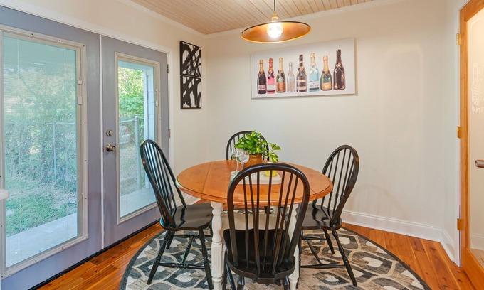 McFerrin Park Condominio | Stylish Nashville Condo ~ 2 Mi to Downtown!