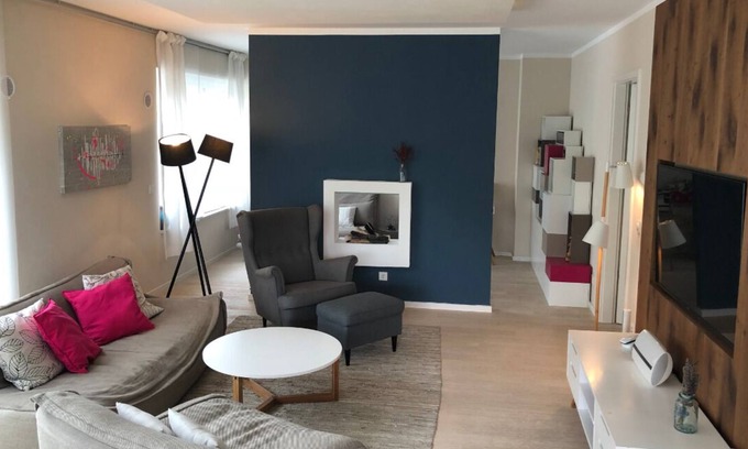 Am Luitpoldpark Apartamento | Apartamento nuevo y elegante en el corazón verde de Munich con logia de barbacoa