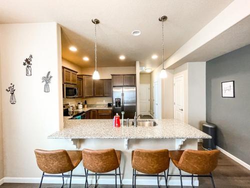 Central Colorado Springs Casa | Stylish new home close to downtown