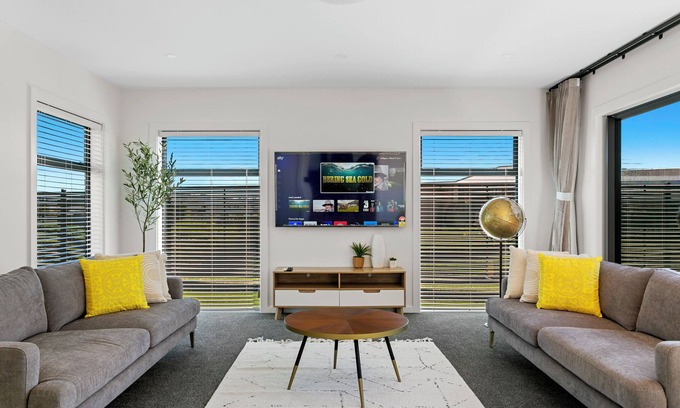 Wharewaka Casa | Stylish New Retreat in Taupo