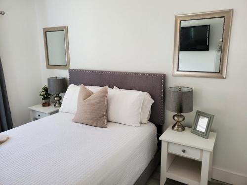 Riverside Park Casa | Stylish & Newly-Renovated Suites near Las Olas