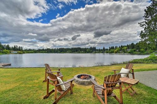 East Olympia Casa | Stylish Olympia Home with Private Boat Dock!