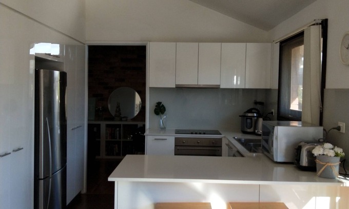 Glenfield Casa | Elegante Masterbedroom + Ensuite + 40 "LED TV ¡Servicios adicionales disponibles!