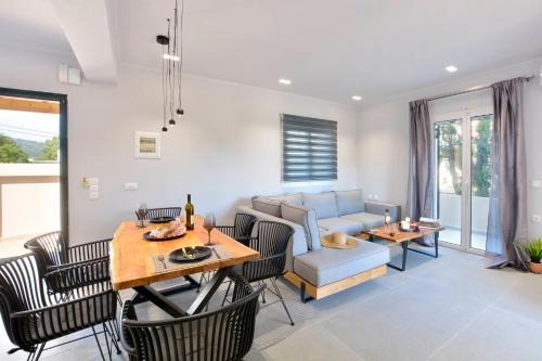 Ag. Georgios Casa | Stylish Privet Poolside Villa