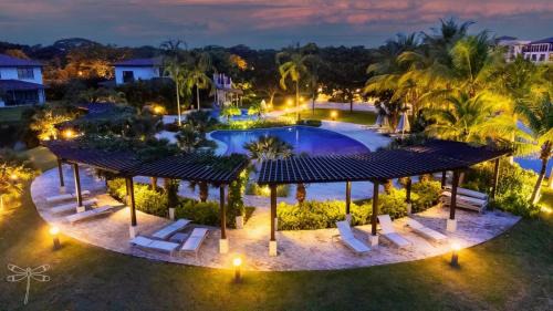 Playa Blanca Casa | Stylish & Quiet Breathtaking Laguna Views Pool