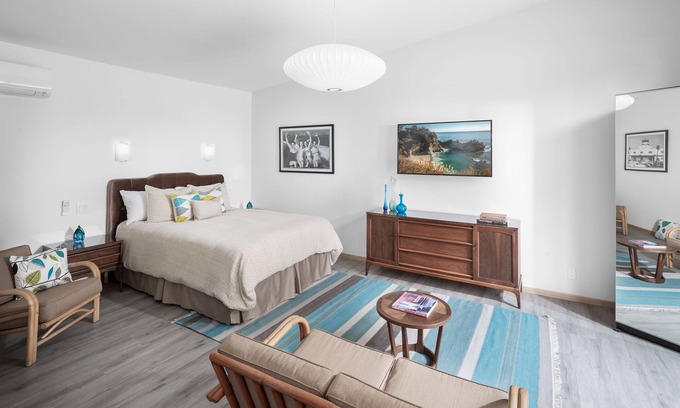 Bixby Knolls Apartamento | * NUEVO * Elegante estudio privado retro y piscina larga Bch