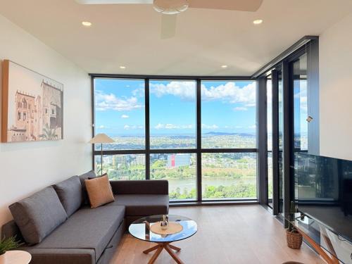 Brisbane Central Business District Apartamento | Stylish Riverfront 2Bed Apt with Pool at QWR