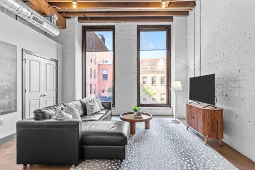 Downtown St. Louis Apartamento | Stylish Riverfront Loft- Gym - Walk to Arch, Casino, Conventions