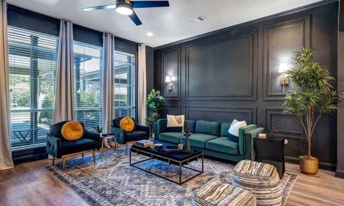 South Baton Rouge Casa | Stylish & Romantic Home, Long-term friendly, King