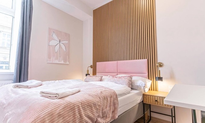 Neulerchenfeld Apartamento | Stylish Room, 6-Minutes to Wiener Stadthalle